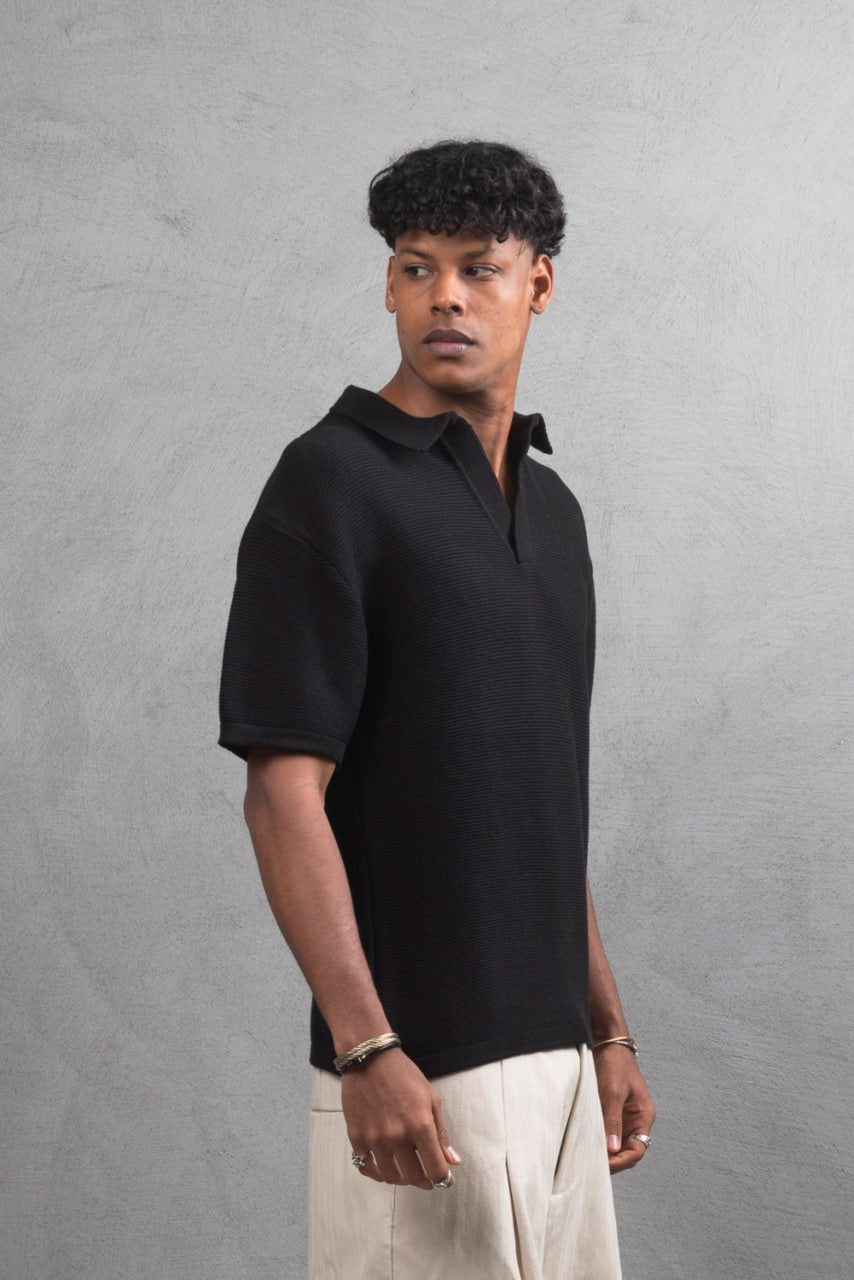 ESSENTIAL WOOL V-NECK TEE
